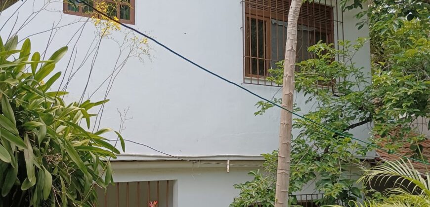 Casa 2 andares 4 quartos – Fonseca