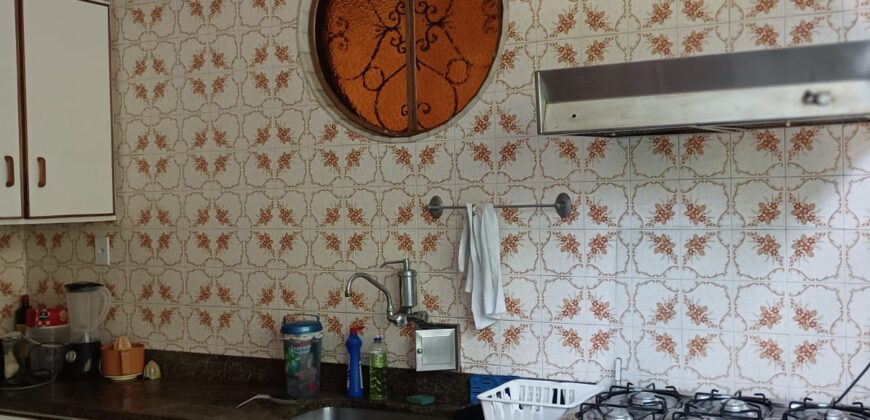 Casa 2 andares 4 quartos – Fonseca