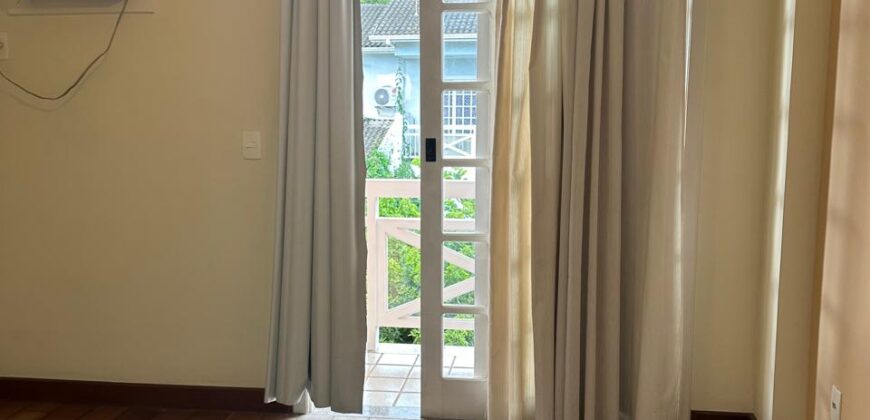Casa 3 andares 5 quartos – Condominio Ingá – Niteroi