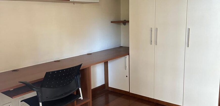 Casa 3 andares 5 quartos – Condominio Ingá – Niteroi