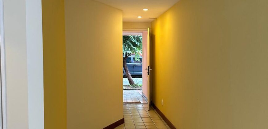 Casa 3 andares 5 quartos – Condominio Ingá – Niteroi