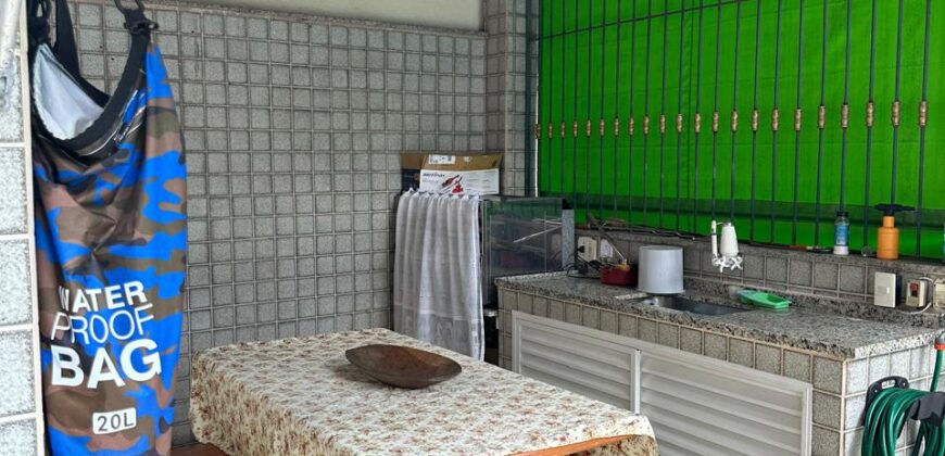 Casa 3 andares 4 quartos – Condomínio Ingá Niterói