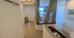 Apartamento Frente Mar no Leme – 110 m² | Vista Deslumbrante da Praia | Reformado